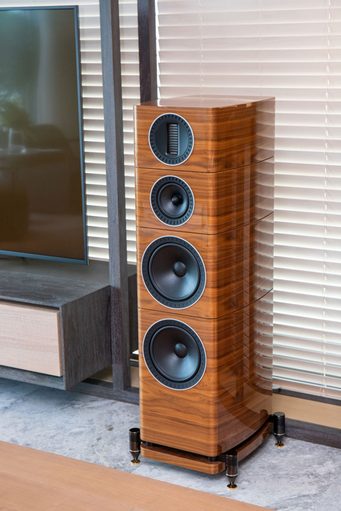 由鉅大恆 NAD M33 + Wharfedale Elysian4 旗艦音響組合205