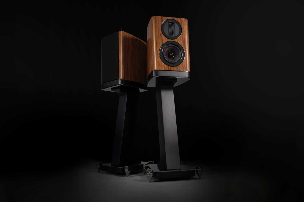 Wharfedale AURA1,售價:71,800 元/對(專用腳架 41,800 元/對),迎家音響台灣授權代理