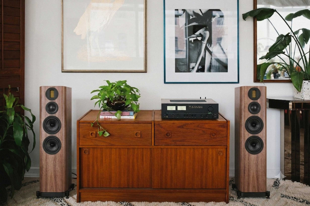 NAD C3050搭配Wharfedale EVO5.4落地喇叭,中階旗艦系統推薦,迎家音響台灣授權代理